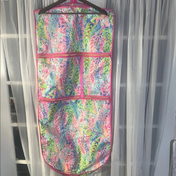 Lilly Pulitzer catch the wave garment bag travel suitcase - Picture 3 of 9